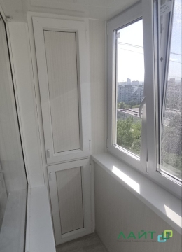 Монтаж крыши, остекление, линолеум, панели, установка шкафов